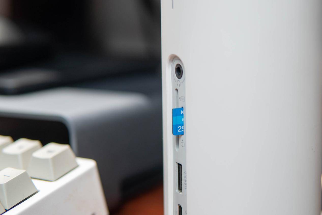 平板内存吃紧？超值扩容 铠侠microSD卡高速读取给你额外存储空间