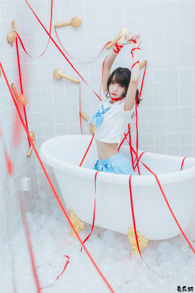 红绸少女的浴室水手服（45P）