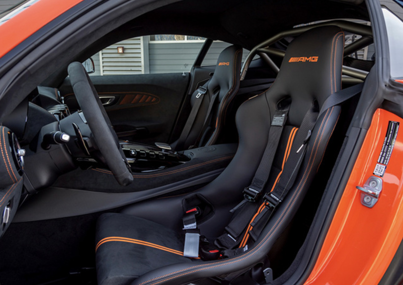 更适合赛道 梅赛德斯-amg新款gt售价曝光