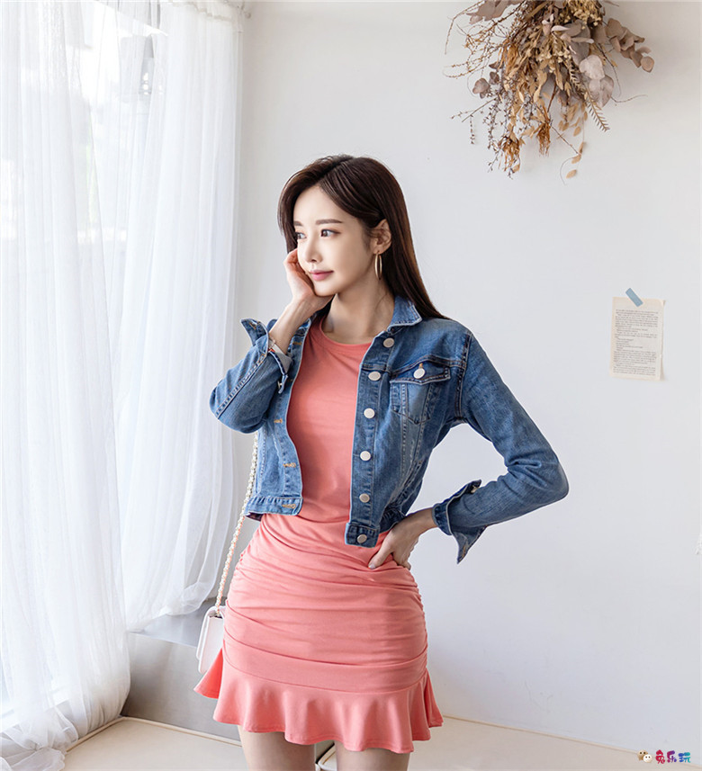 孙允珠：红莓松露初恋色彩靓丽鱼尾裙