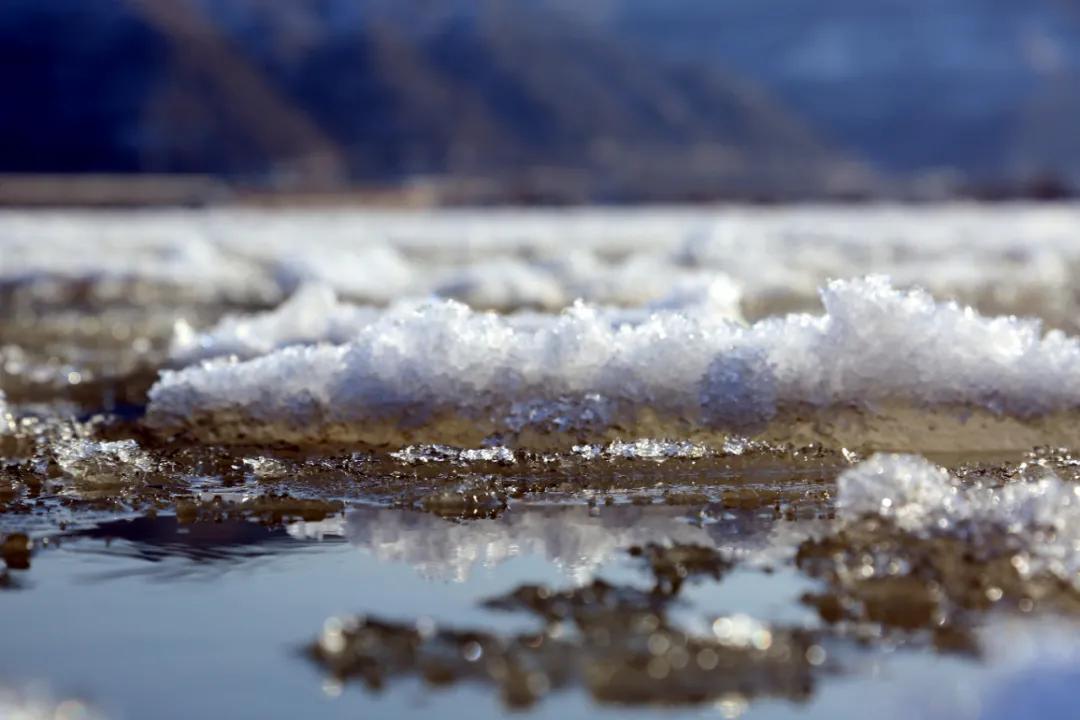 67冰莲到货神木市贺家川镇黄河沿岸出现了冰凌景观太美了