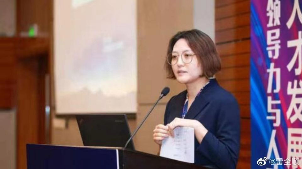 用小米的都是屌丝？小米高管公开说的…