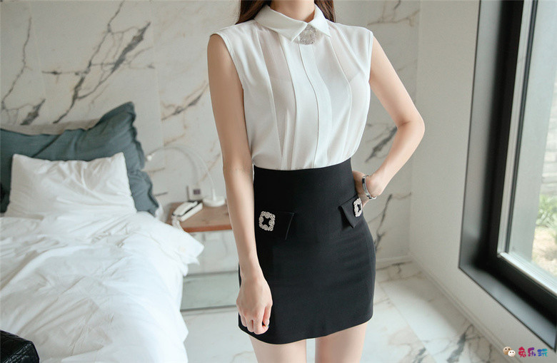 孙允珠丨鸢尾白露竖纹清雅无袖职业裙