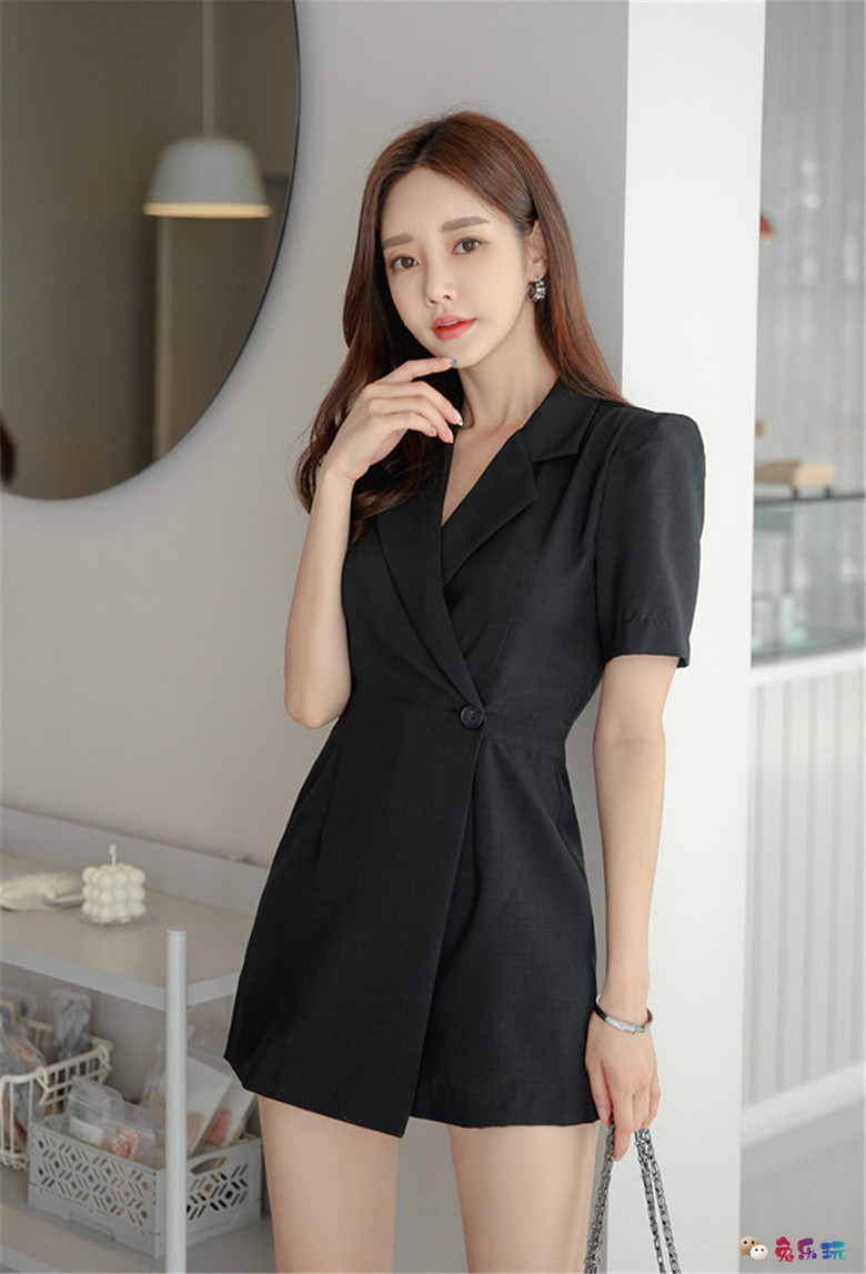 孙允珠丨黑牌威士忌绅士蓝调夏梦衣裙