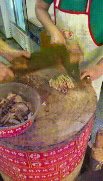 爆笑GIF图片：这是什么神仙操作，真的可以这样操作吗