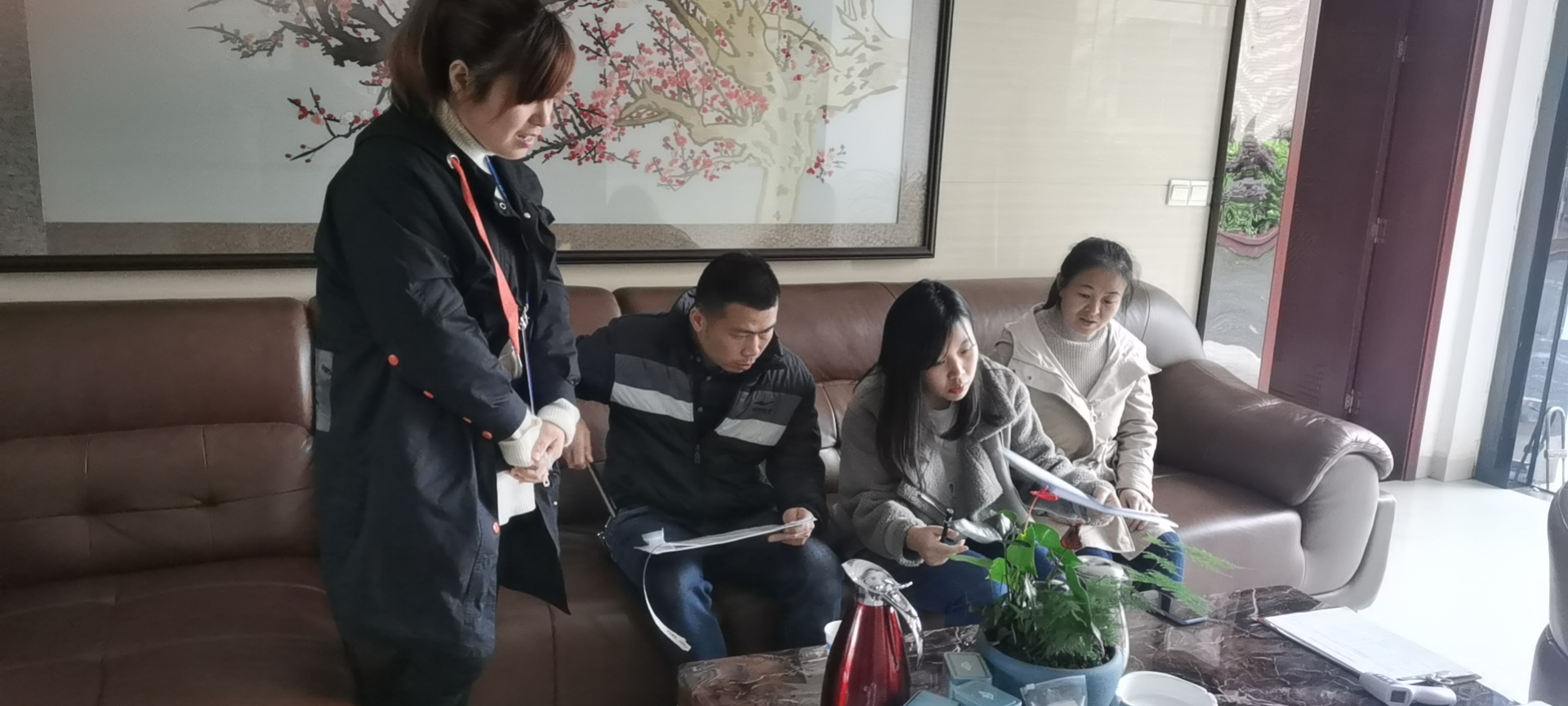 岳塘区统计局开展“千人进企业 服务提质效”专项行动