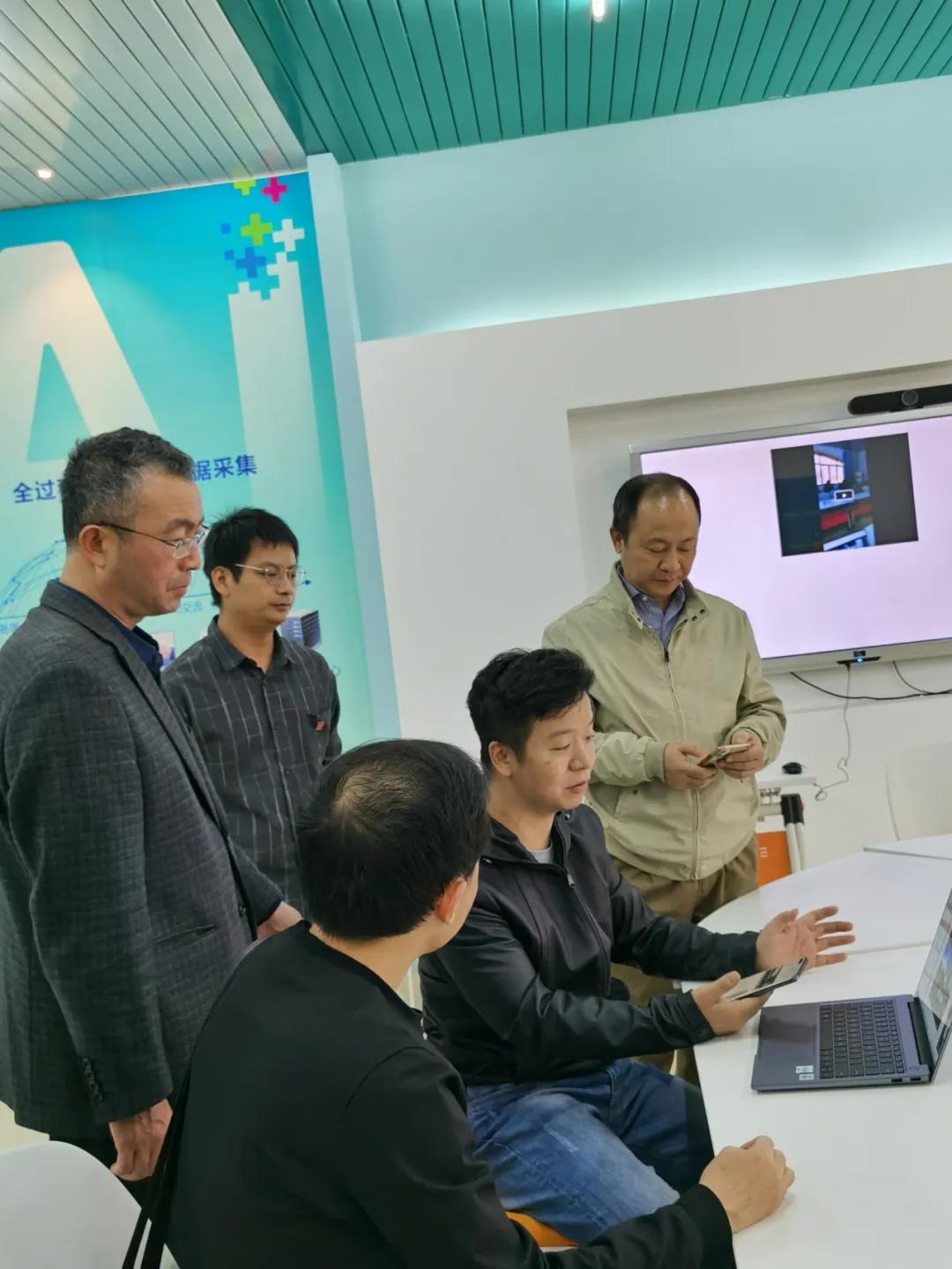 我们也与陈义顺老师详细了沟通了他们教育教学资源与平台的构建与使用