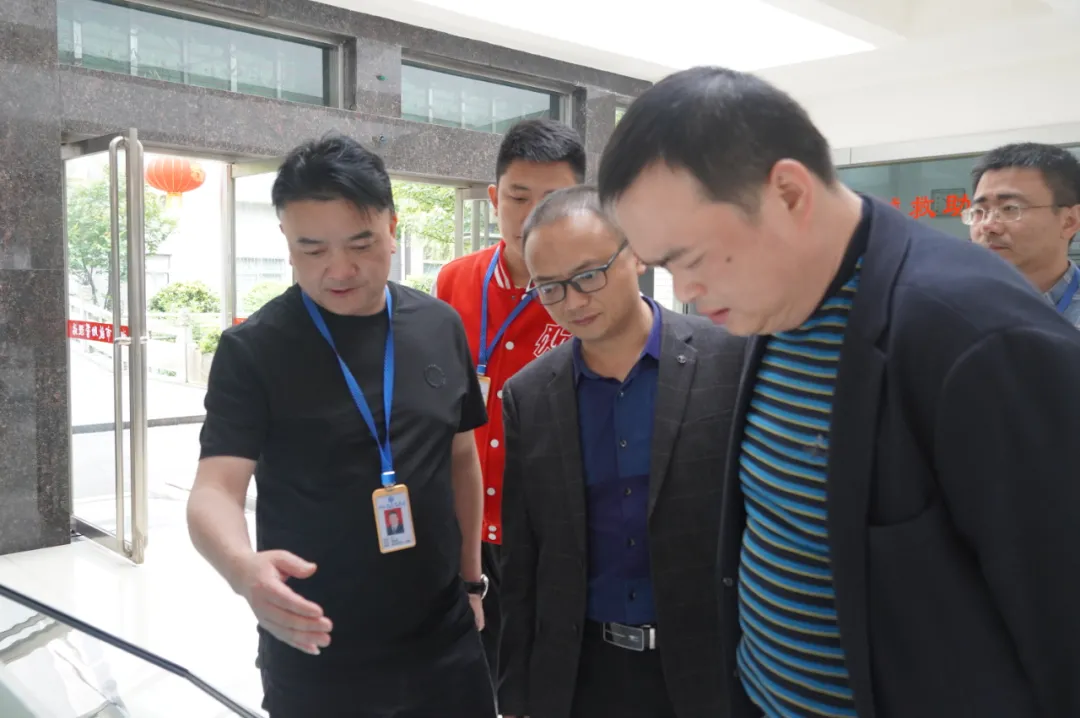 省民政厅领导莅临湘潭市救助管理站检查督导工作