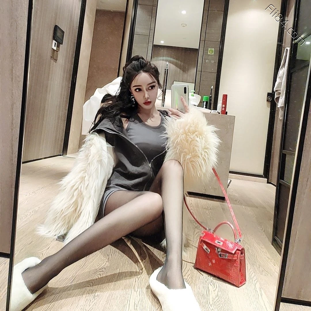 正妹演员“heesch.chi”性感的翘臀妹子写真 - 全文 节操写真馆 热图128 正妹演员“heesch.chi”性感的翘臀妹子写真 - 全文 节操写真馆 热图128