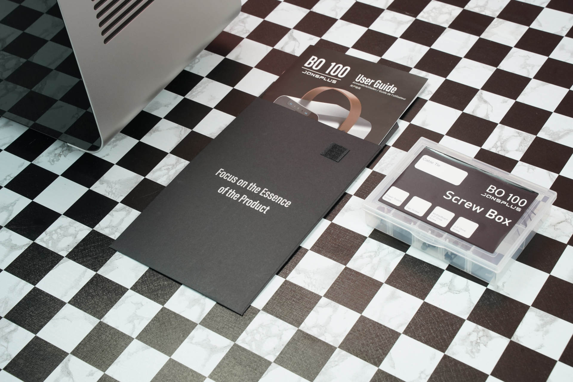 DIY玩家如何给媳妇选择电脑？乔斯伯BO100装机实录