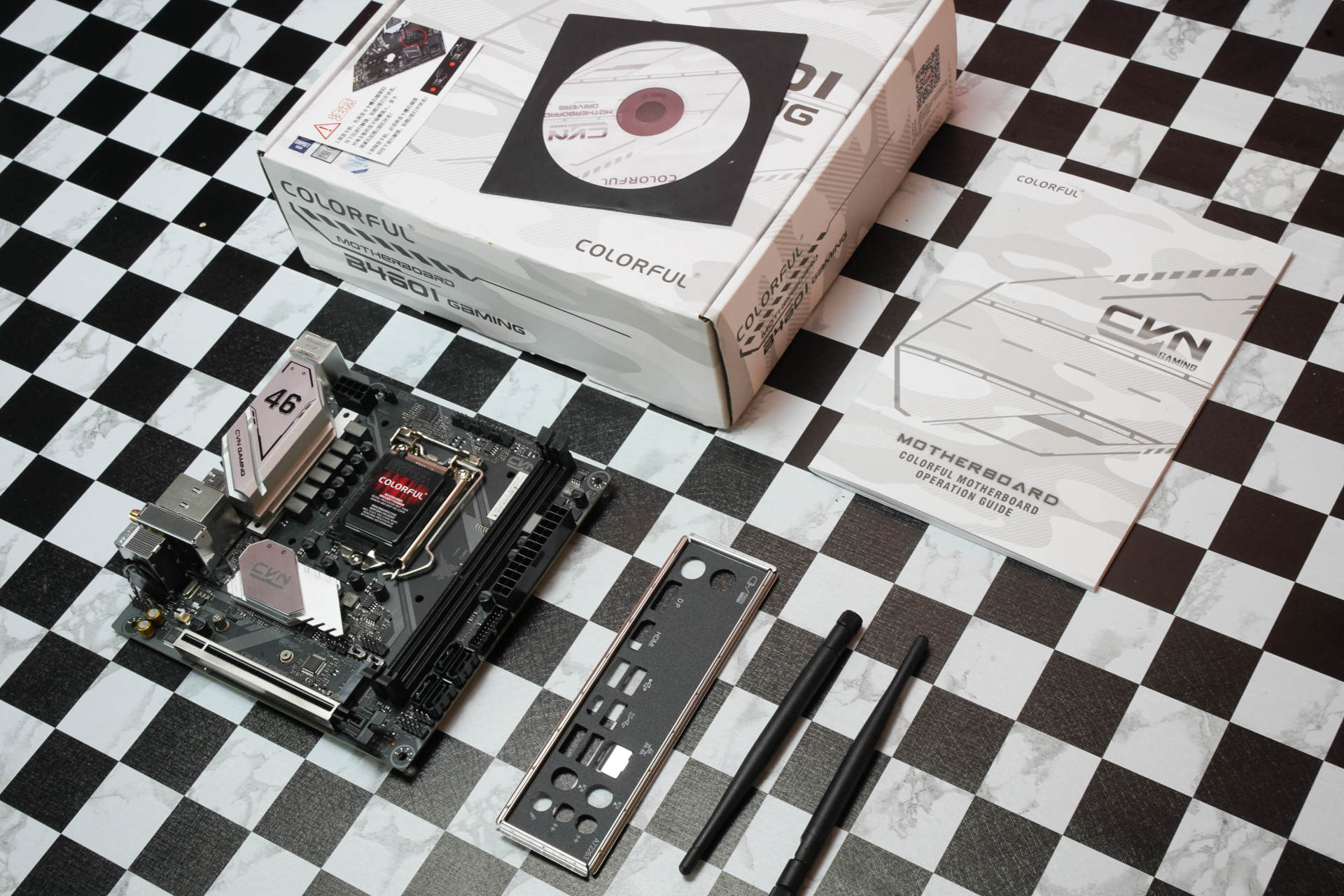 DIY玩家如何给媳妇选择电脑？乔斯伯BO100装机实录