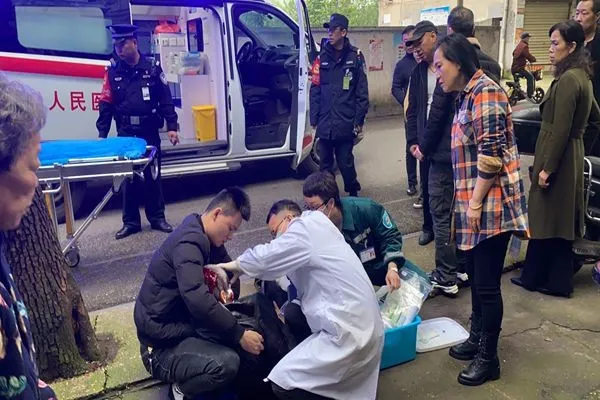 我为群众办实事 l 岳塘快警，一支常驻街头的“为民急先锋”