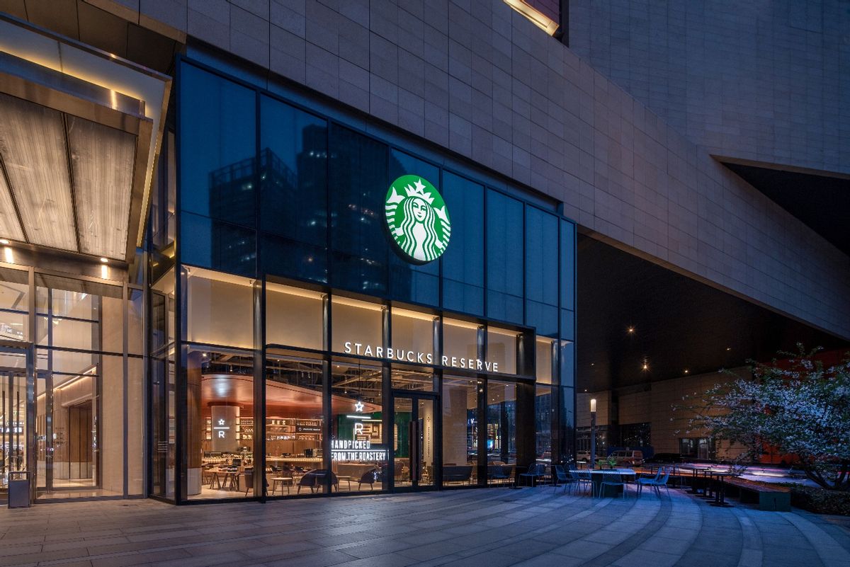 星巴克中国内地第5000家门店落户青岛山东首家臻选店开启感官新体验