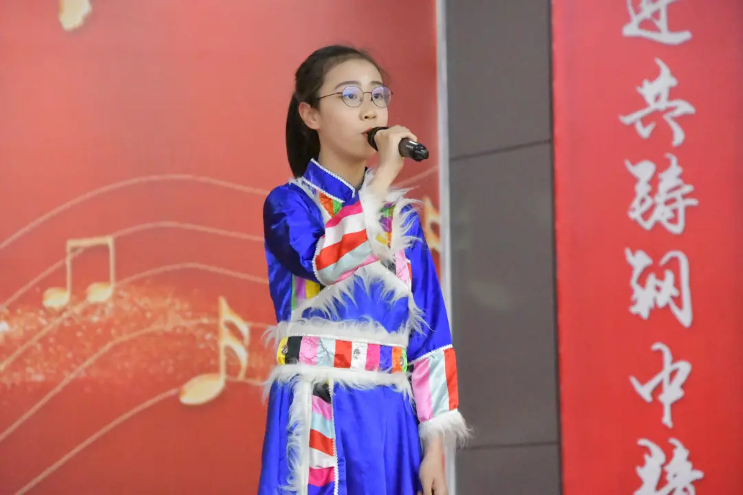 献礼百年风华，歌舞多彩青春——记湘钢一中教育集团十二中校区“献礼建党一百周年”之“三独”比赛决赛展演