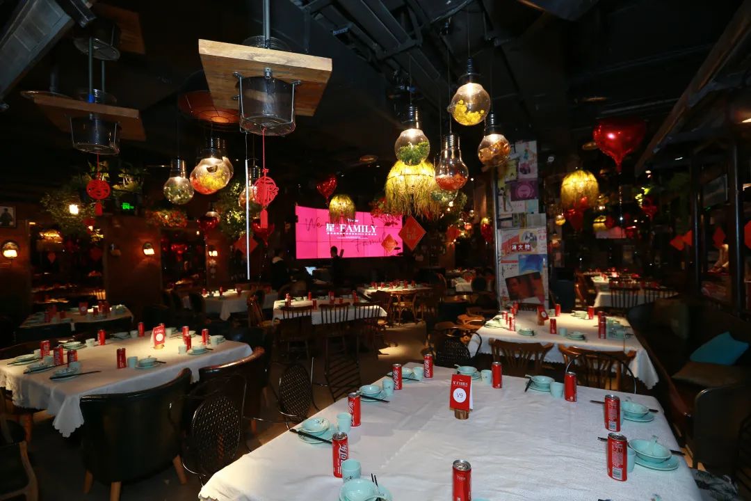 胡桃里包场年会派对聚餐这些事包在我们身上