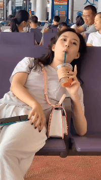 爆笑GIF图片：这是什么神仙操作，真的可以这样操作吗