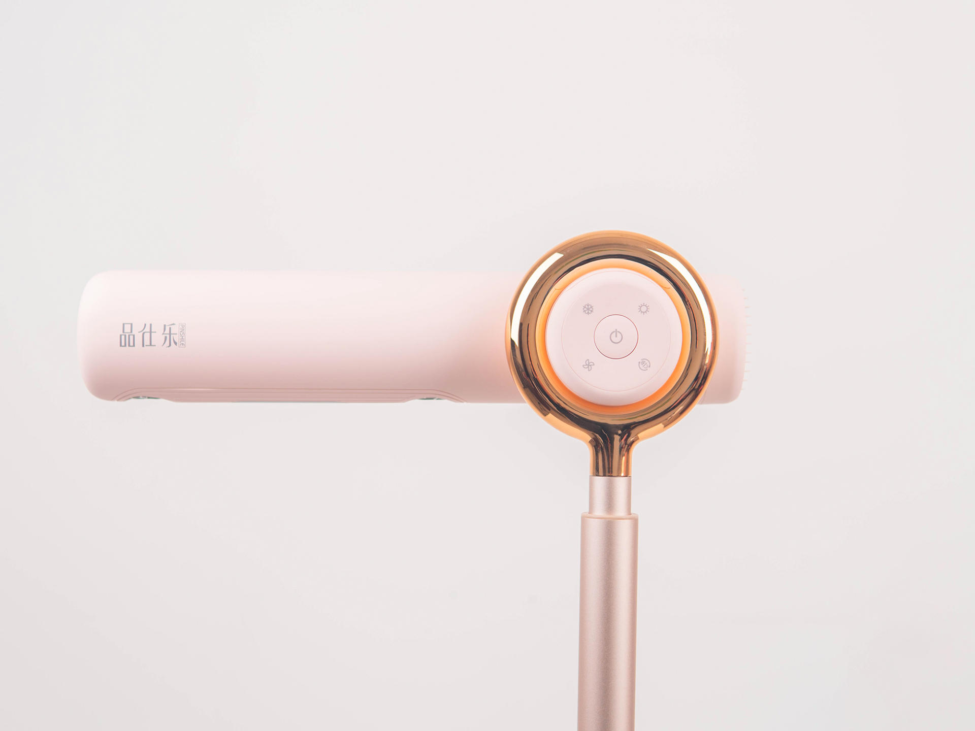 颠覆传统吹发方式，品仕乐立式吹风机解放双手吹发更舒适