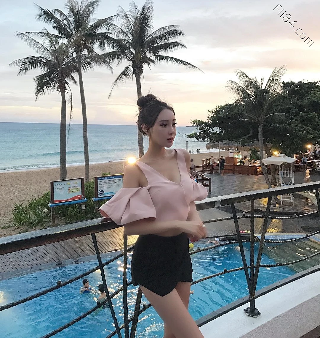 正妹演员“heesch.chi”性感的翘臀妹子写真 - 全文 节操写真馆 热图156 正妹演员“heesch.chi”性感的翘臀妹子写真 - 全文 节操写真馆 热图156