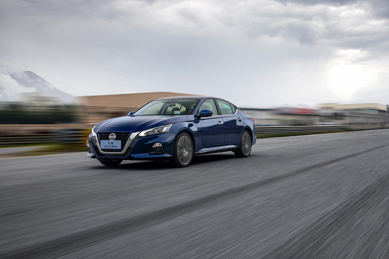 五一自驾游还差它,第七代天籁不止舒适那么简单_太平洋号