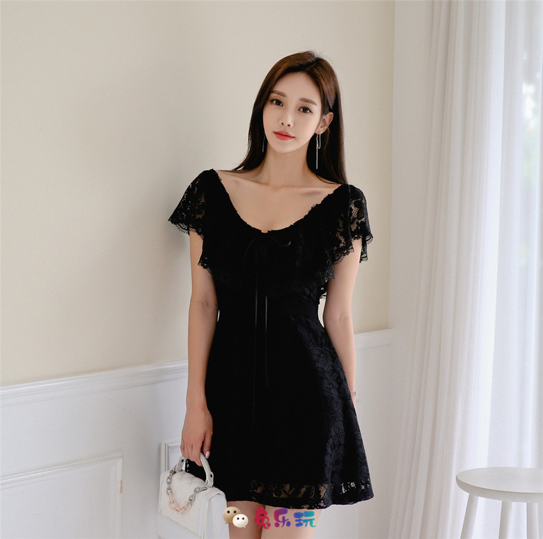 孙允珠：幽深夜暝冷调芦苇絮叶花边裙