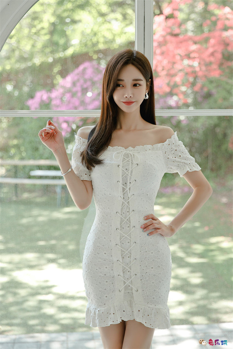 孙允珠：雪黛蔷薇波尔卡曼妙古典礼裙