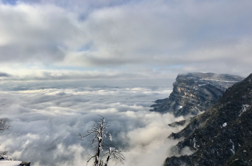 秘境汉中龙头山冰雪仙境