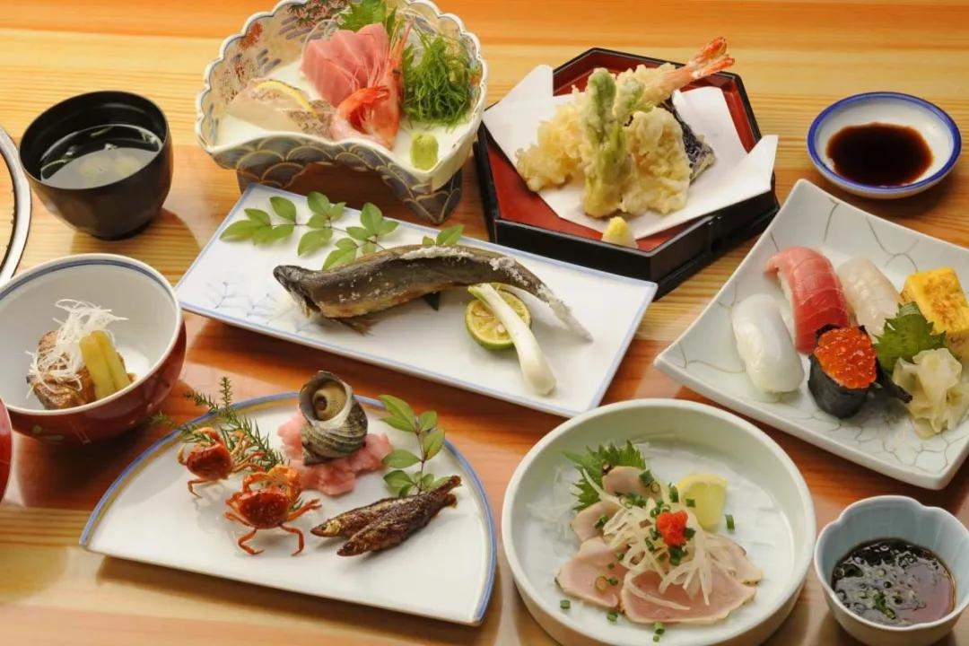 应该如何享用日本怀石料理？