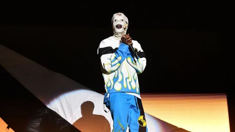 连吴赫都偏爱的面具原来早就成为时装秀场的常客