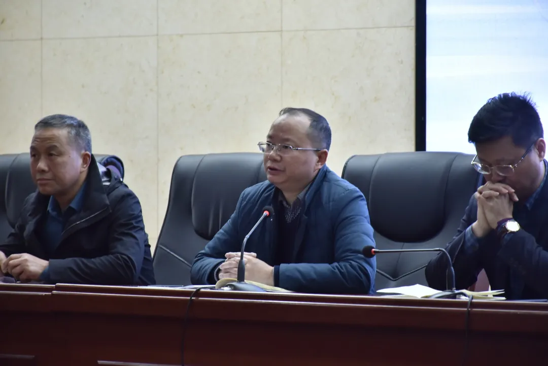 学习党史守初心，脚踏实地奋前行——记湘钢一中2021年4月教职工大会