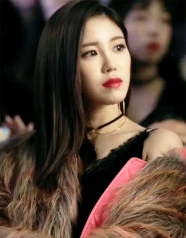 车展上的性感小姐姐gif太可爱了 - 第2页 美女动图 第3张