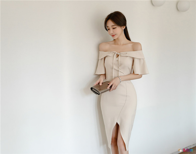 孙允珠丨简式淡雅摩纳哥皇室叶蕊衣裙