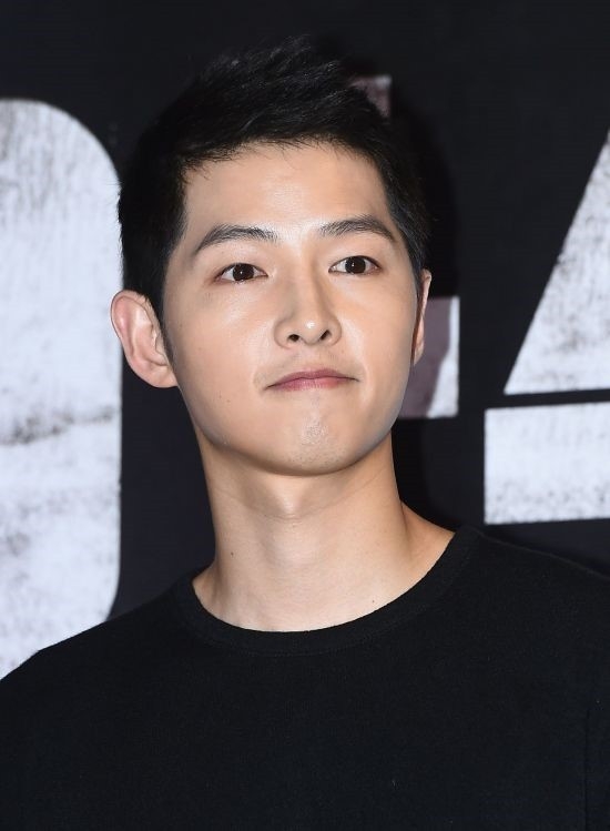 宋仲基大学生活照流出防腐剂神颜令网友疯狂