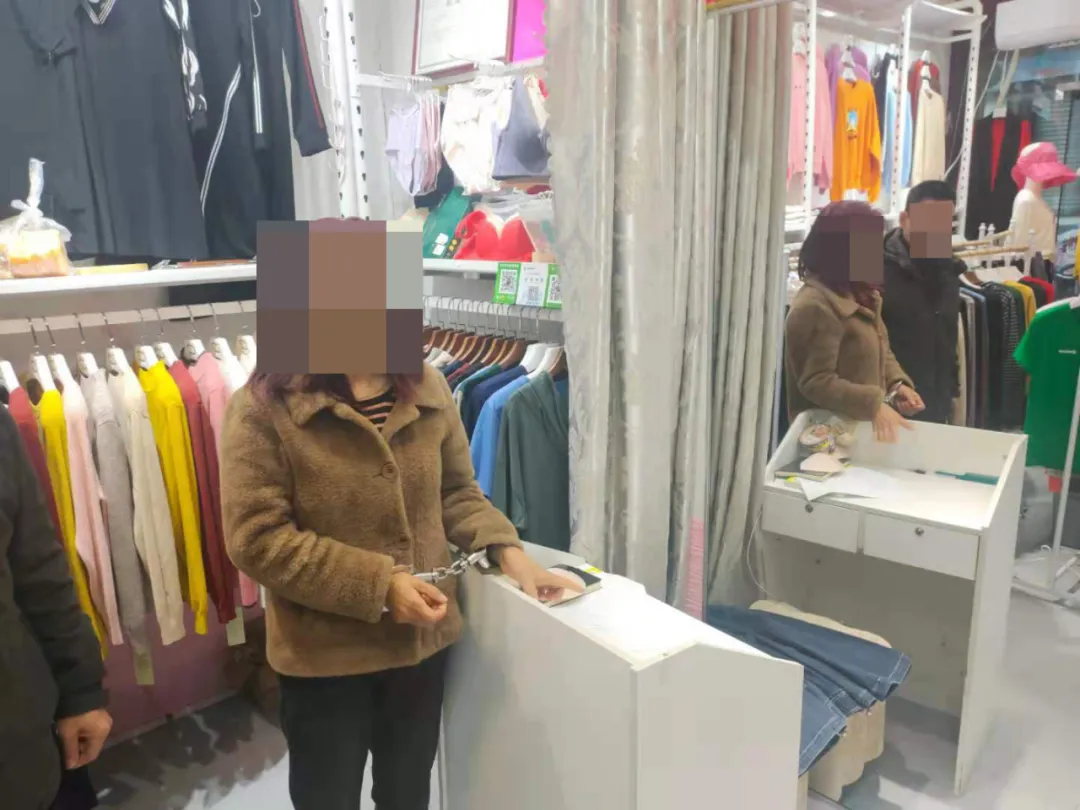 「我为群众办实事」女子顺手偷走店主手机 最终换来七日拘留处罚