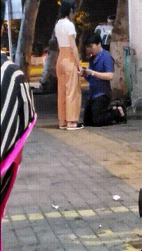 小伙子，你这样卑微的爱情，是不会有好结果的