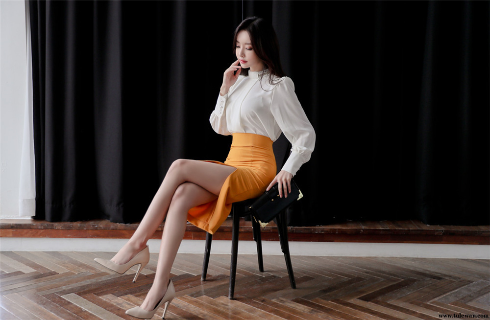 孙允珠丨费加罗白雪北欧宫廷高雅衬衫