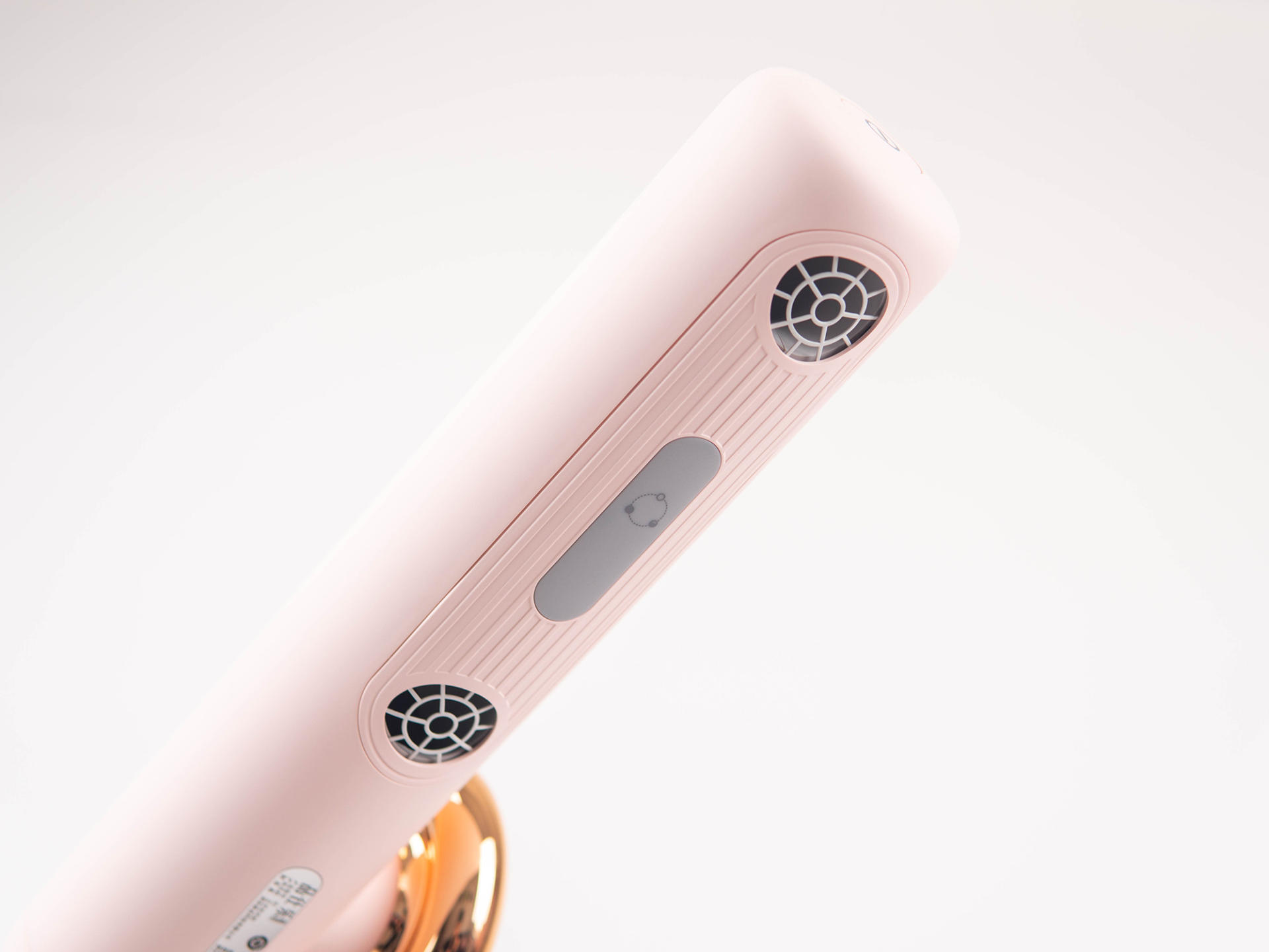 颠覆传统吹发方式，品仕乐立式吹风机解放双手吹发更舒适