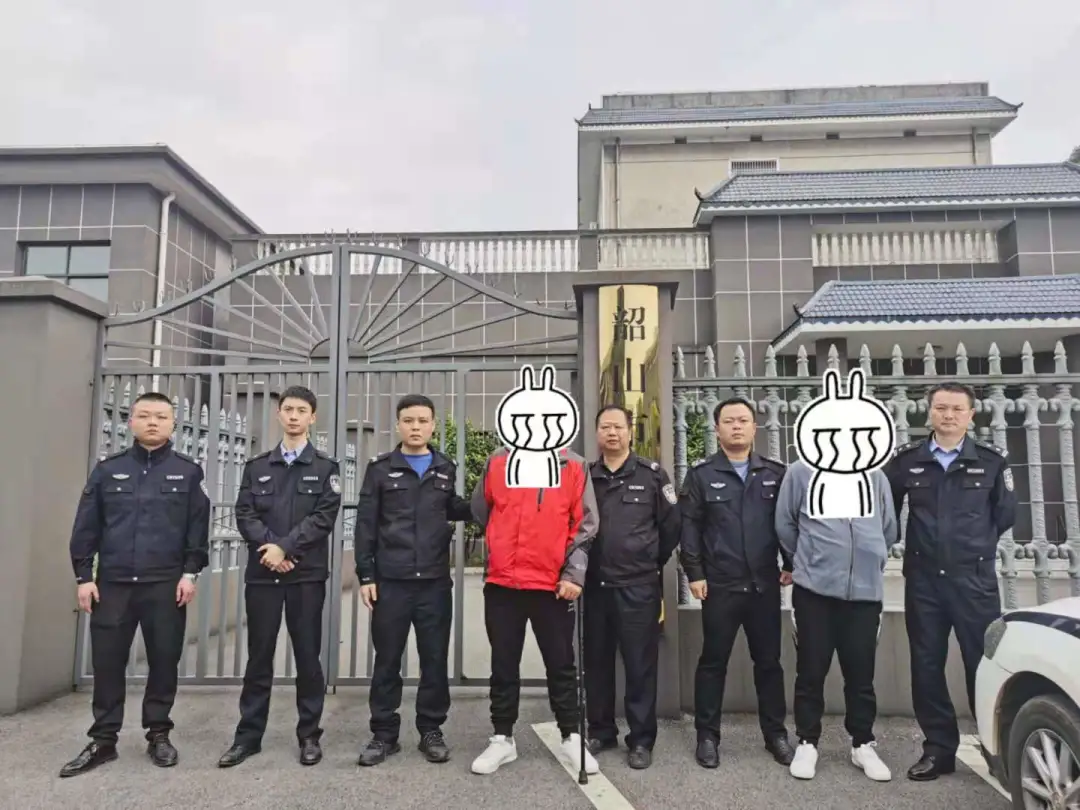「为民办实事」在公路上拦车喊客 韶山5名“黑导游”被拘留