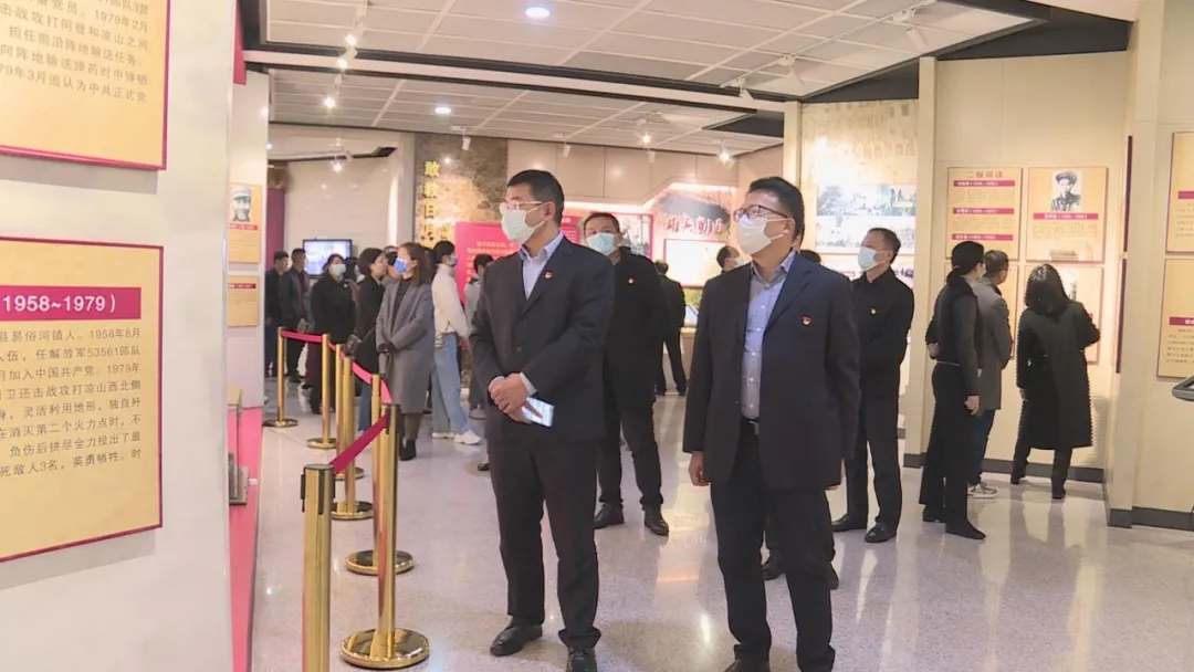铭记革命历史 传承红色基因 —— 湘潭交发集团开展祭奠英烈党史学习教育活动