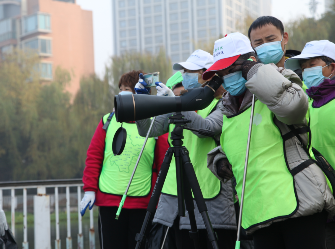 持之以恒 守护塔子湖的美 武汉绿色江城