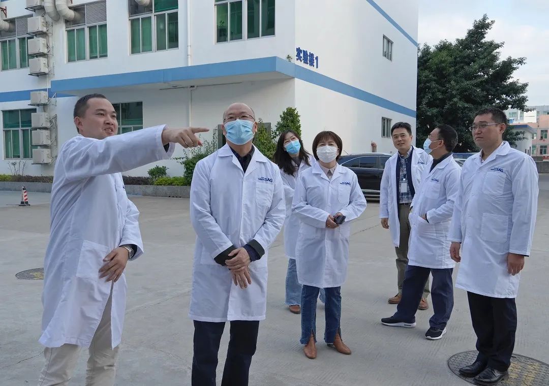 广西南宁市市场监督管理局领导莅临深圳中检联参观考察！(图5)